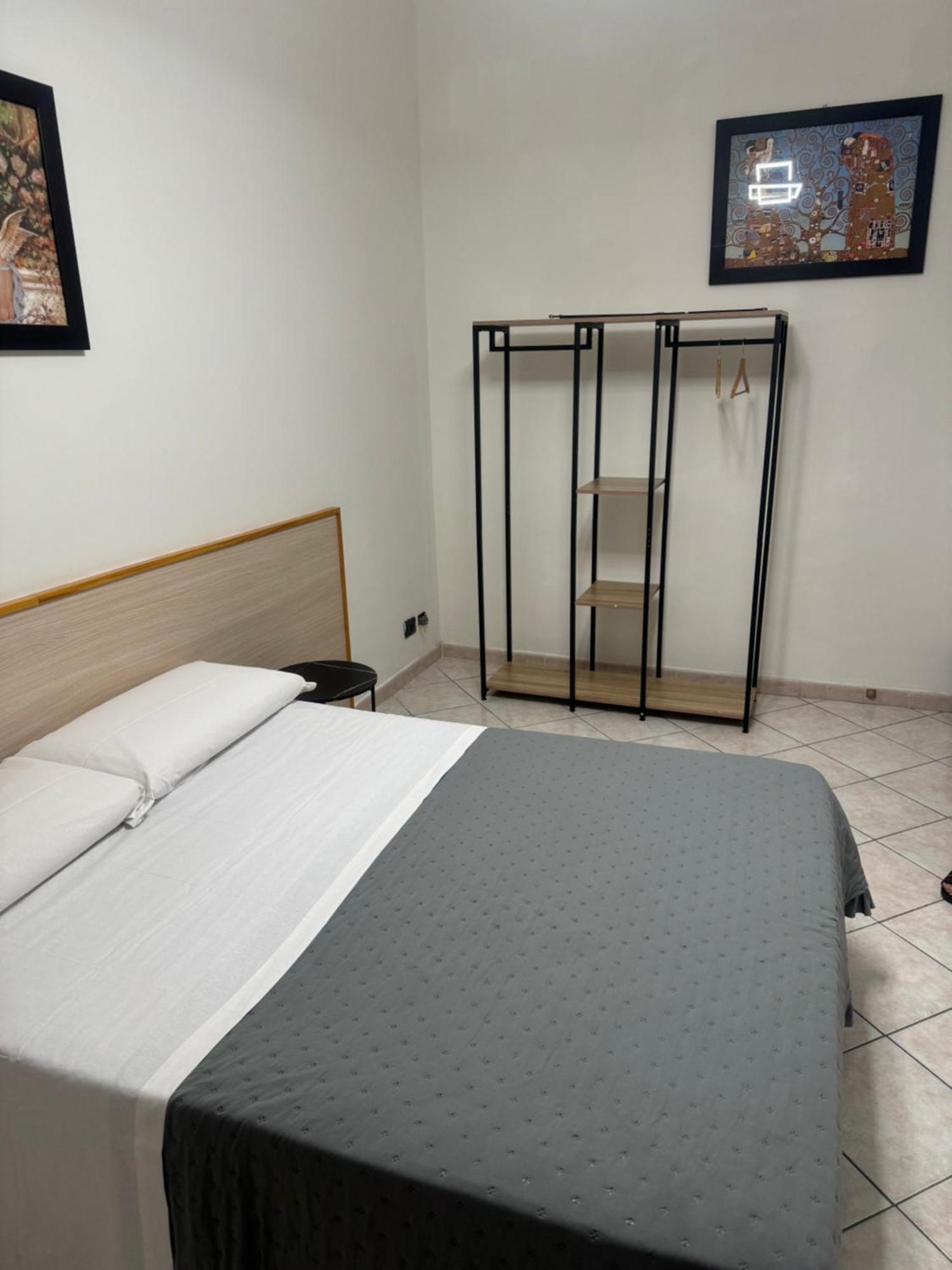 Appartamento Larisarooms Rome Bagian luar foto