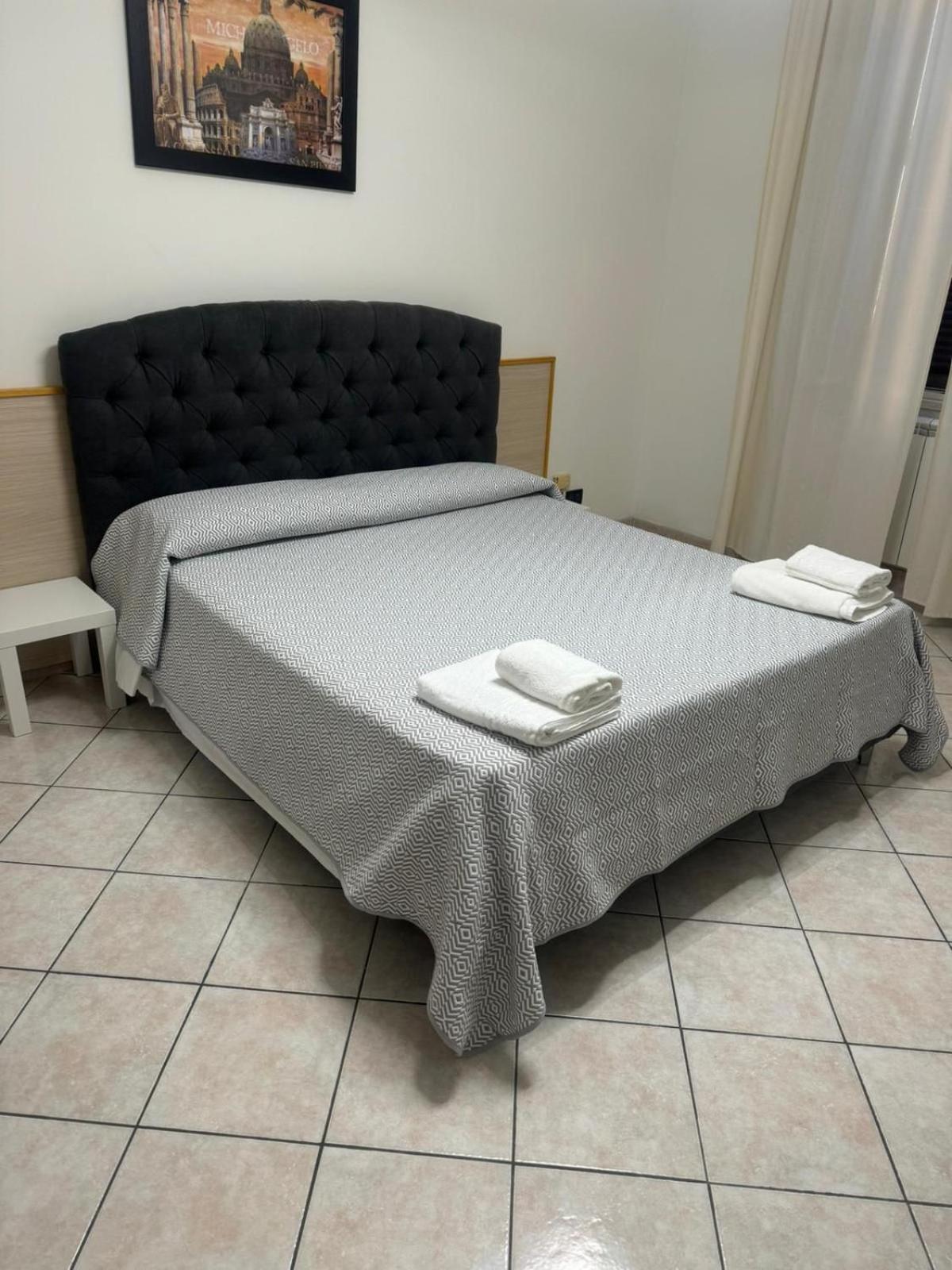 Appartamento Larisarooms Rome Bagian luar foto