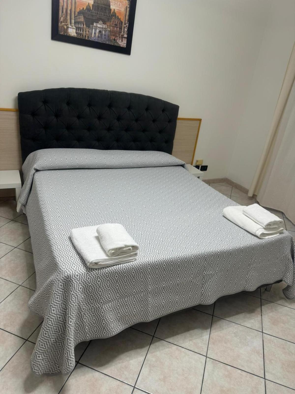 Appartamento Larisarooms Rome Bagian luar foto