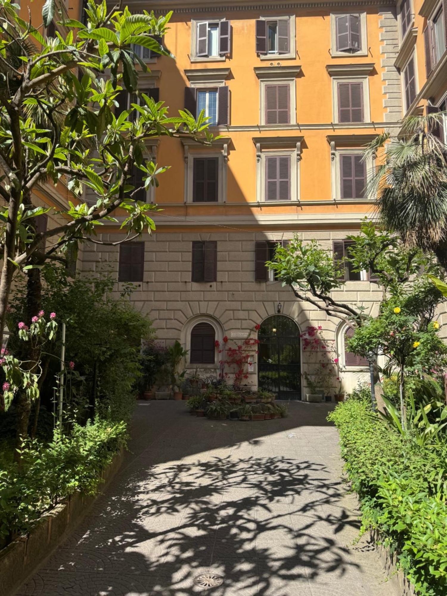 Appartamento Larisarooms Rome Bagian luar foto