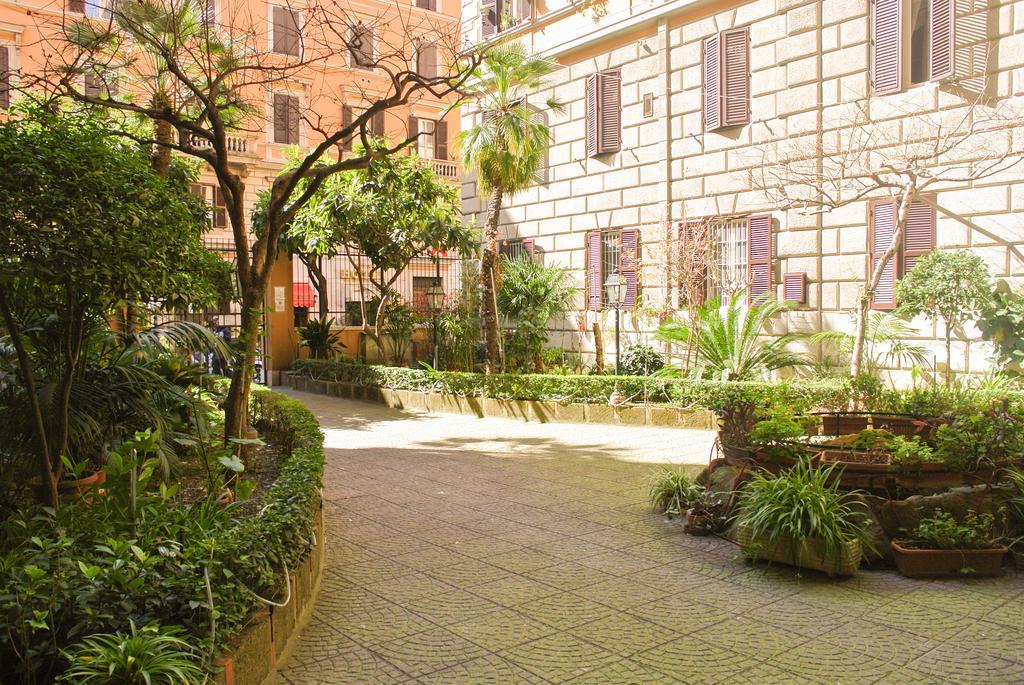 Appartamento Larisarooms Rome Bagian luar foto